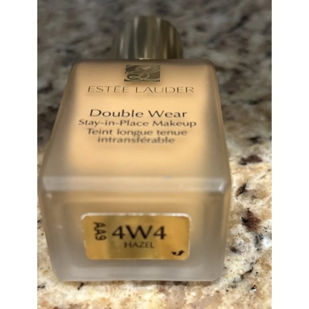 Estee Lauder Double Wear‎ Stay-in-Place Foundation - 1 fl. oz. 4W4 Hazel